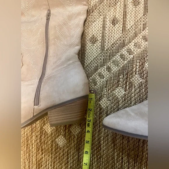 Like New | Target Universal Thread Faux Suede Cowgirl Boots | Western | 11 - Picture 6 of 16